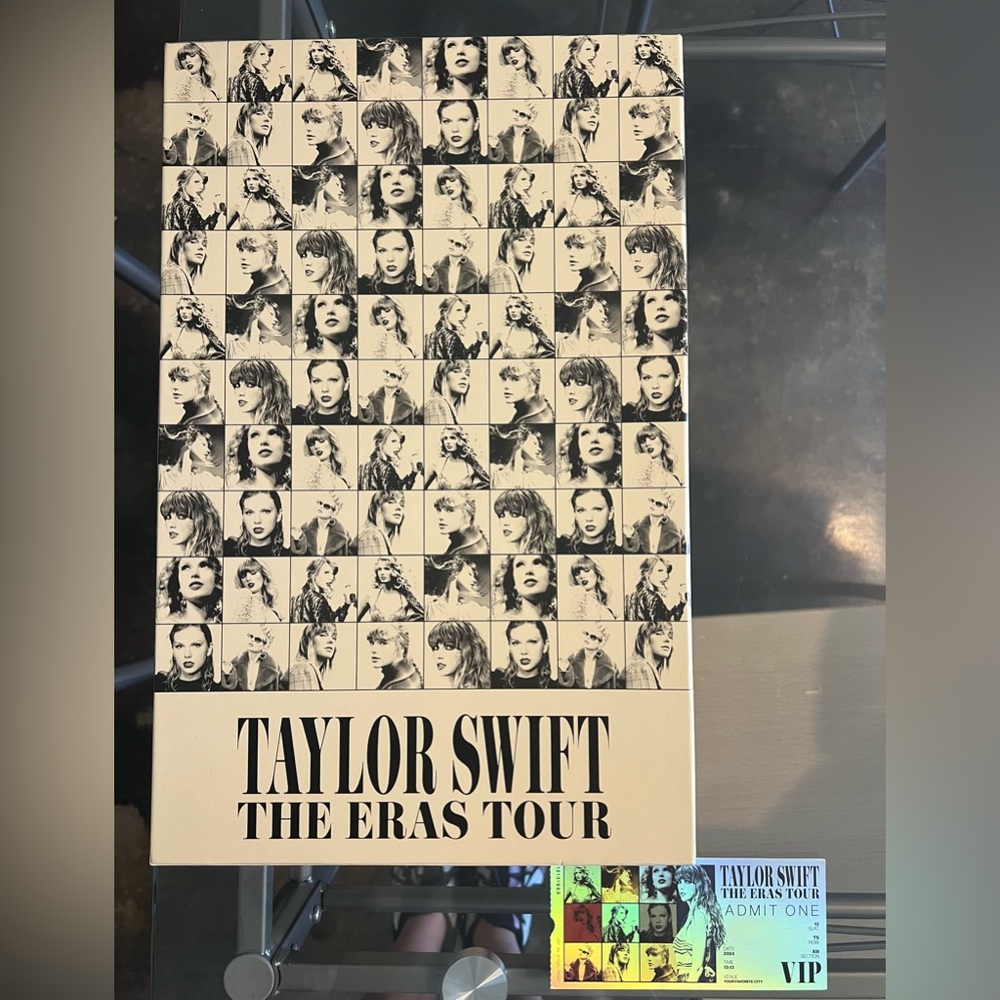 Taylor Swift Eras Tour VIP 4 Ready For It Package - Picture 1 of 4